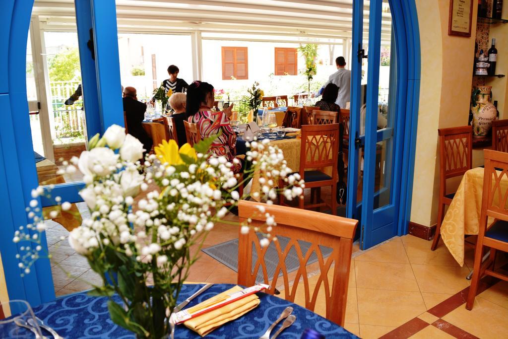 Hotel Ristorante Mediterraneo Faro Сан-Віто-Ло-Капо Екстер'єр фото
